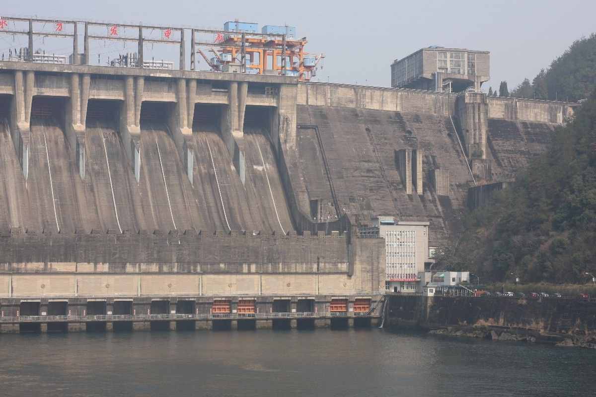 老挝想模仿三峡大坝，却贪便宜找韩国来建，溃坝后中国什么态度？