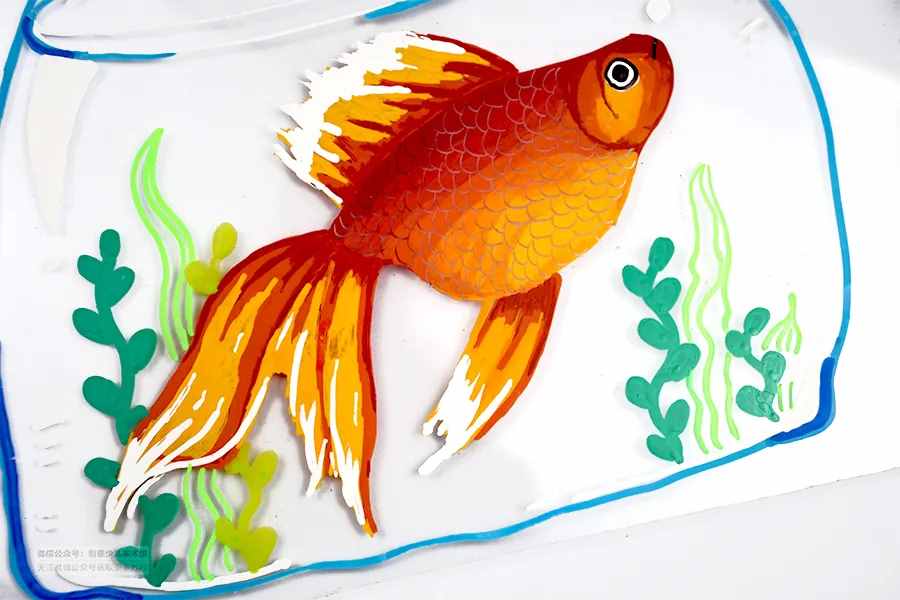 儿童画教程｜趣味综合创意美术课程《抓到一条小金鱼！》