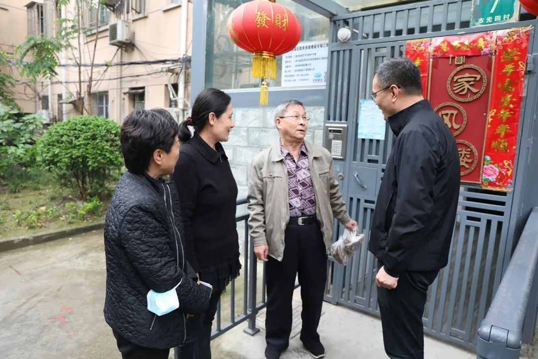 市房管局赴杨浦区调研既有多层住宅加装电梯工作