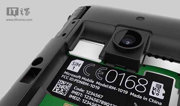视频：Lumia530如何更换SIM、SD卡