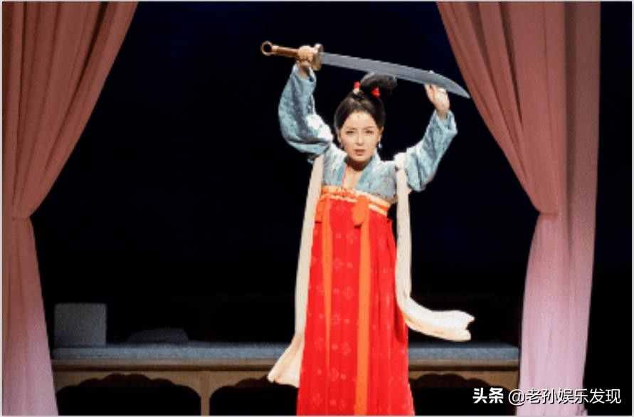 张国立执导、张铁林主演的《我爱桃花》，今明两晚在广州演出