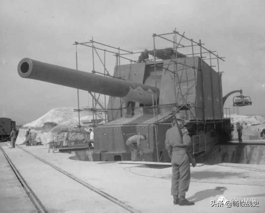 纳瓦隆传奇：二战时期的海岸炮是海防利器，还是唬人摆设？