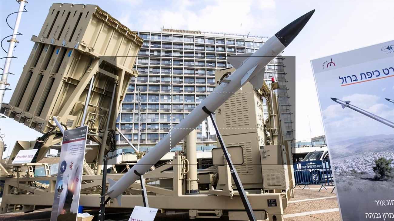 以色列用大炮打蚊子？如此昂贵的“铁穹”导弹拦截系统如何？
