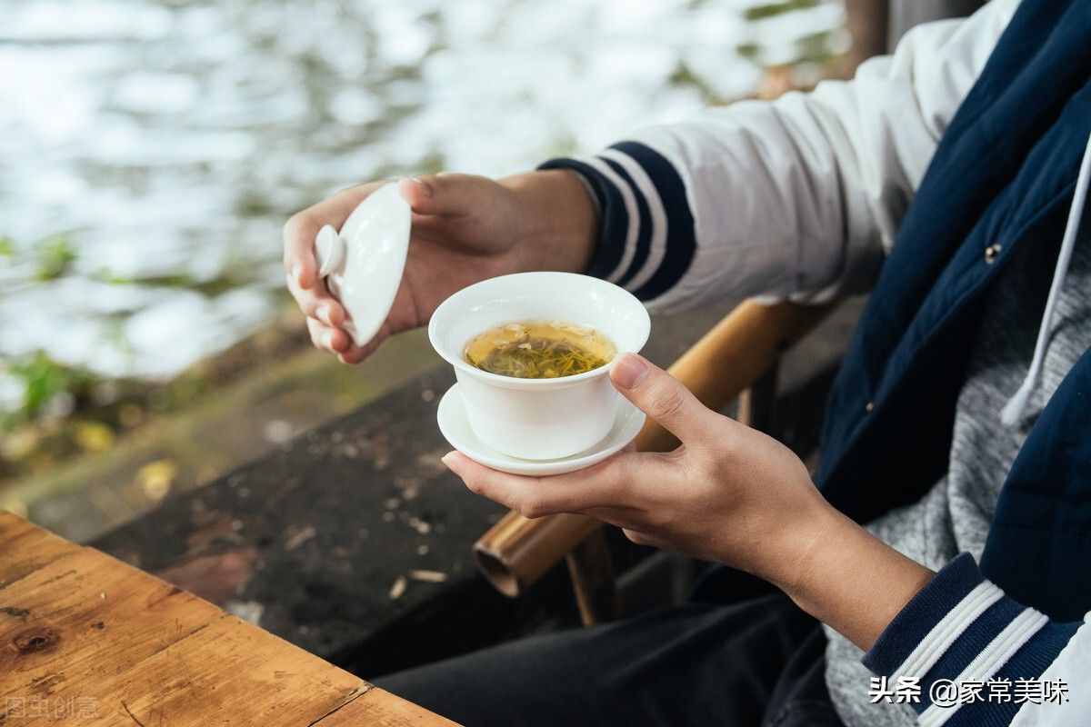 北京大碗茶VS成都盖碗茶，两派茶有何不同？你更喜欢大碗还是盖碗