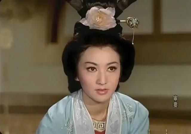 55年前香港老片《审妻》，在内地轰动一时，女主被誉为古典美人