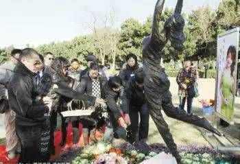 “方瑜”李钰：因情深深雨濛濛成名，黄晓明初恋，汪雨的一生挚爱