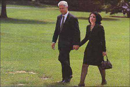 恋上风流总统克林顿，遭闺蜜出卖后身败名裂，她的人生有多惨？