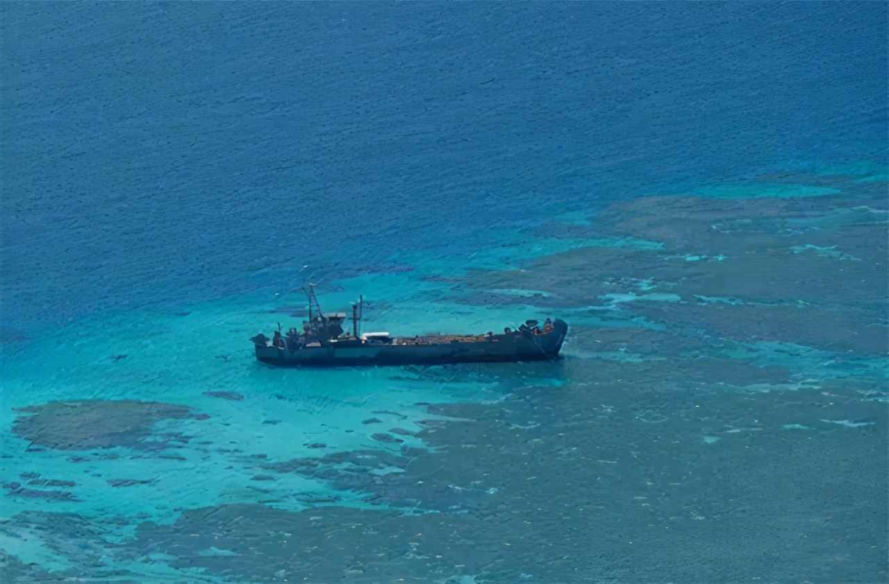 1999年菲律宾军舰假借事故搁浅,赖在南海仁爱礁20多年,如今怎么样