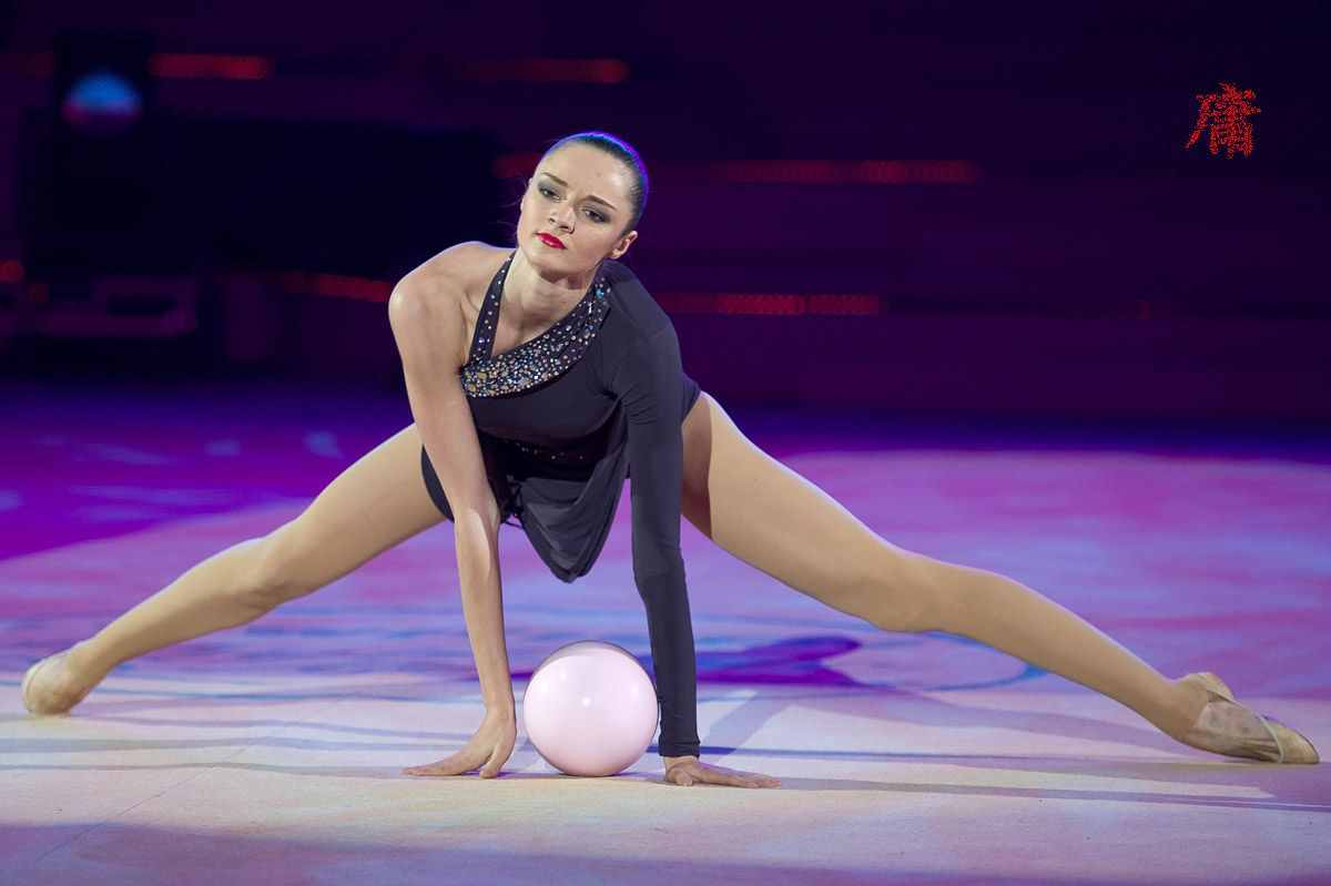 大长腿扛得住吗？乌克兰的十大美女，演员、模特、运动员一网打尽