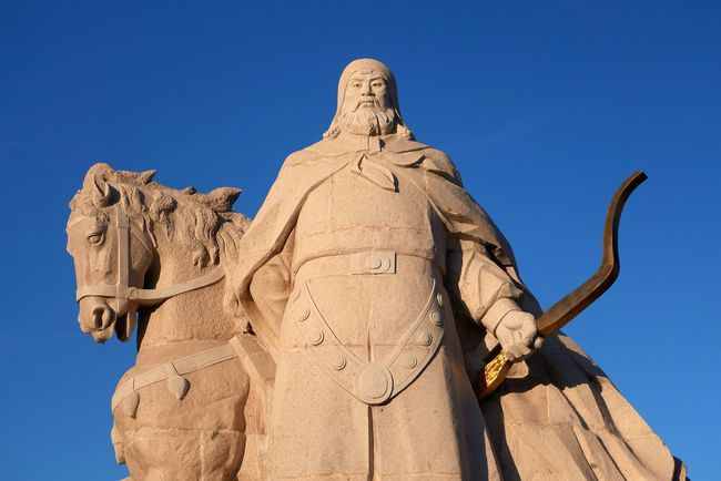 耶律大石凭借2000人建立的西辽王朝是如何走向灭亡的