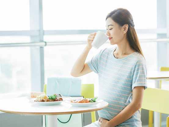 婴儿出生时多少斤正合适？如何合理控制体重？