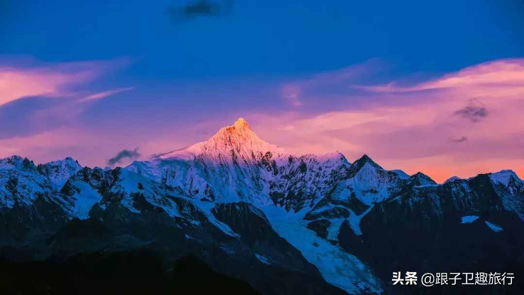 中国最长的山脉，跨越了四川云南西藏三省，聚集了28个少数民族