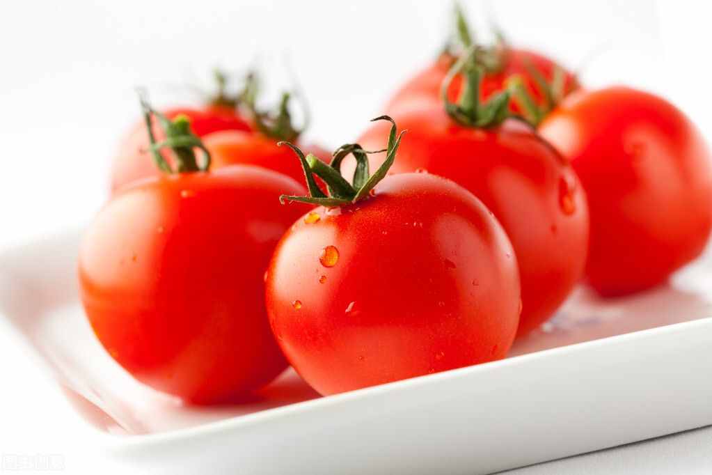 番茄对心脑血管有好处，医生提醒：吃番茄的5大好处，注意事项