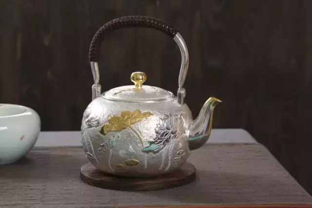 银壶、铁壶和铜壶煮水泡茶的区别你知道多少？