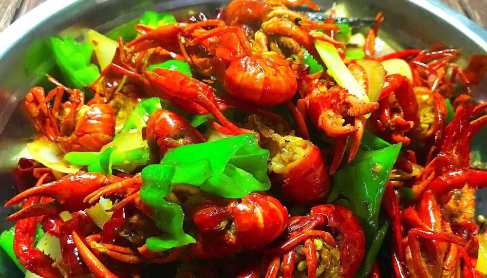 夏天是吃小龙虾的季节，教你6种小龙虾的做法，麻辣鲜香好吃过瘾