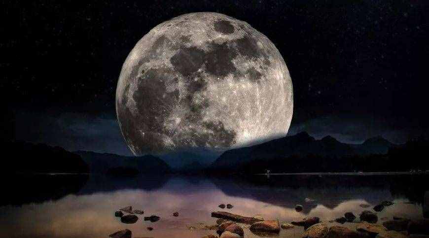 十首中秋诗词：今夜望月，你在思念谁？