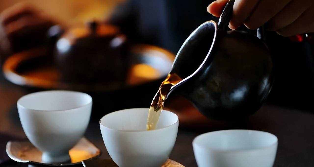 3点几就知道饮茶？饮茶的礼仪你最好也知道一下