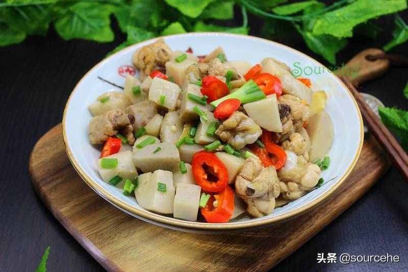 芋头的9种做法，蒸煮炒炸炖焖样样行，可以是菜也可以是零食