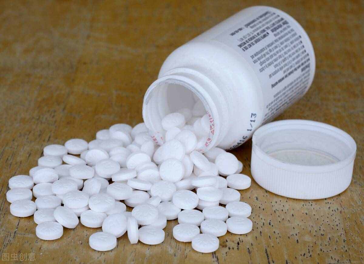 阿司匹林主要治什么病？不同剂量有不同的功效！哪些人必须要吃？