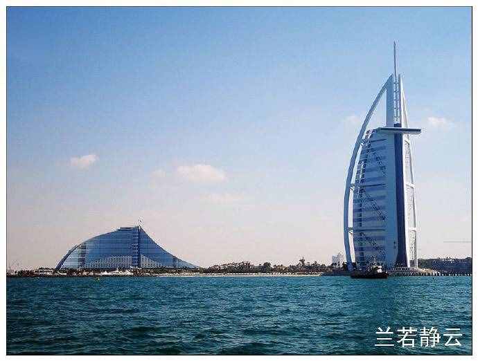 去迪拜的七星“帆船酒店”吃午餐
