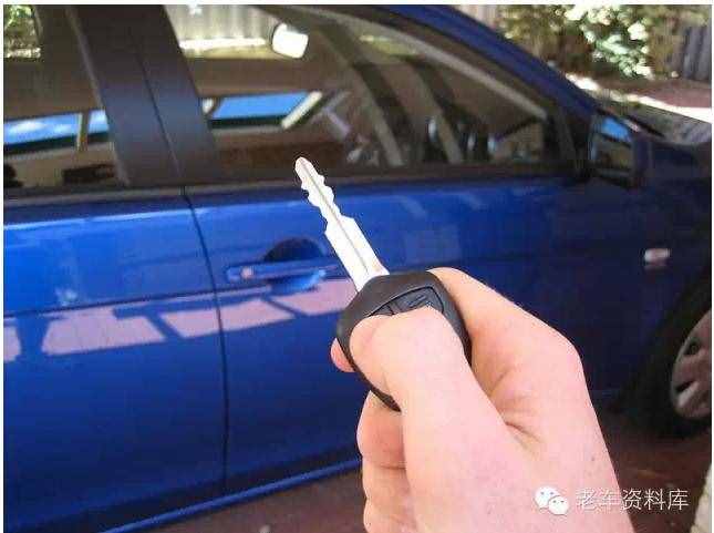 汽车中控锁和遥控钥匙是怎么来的？