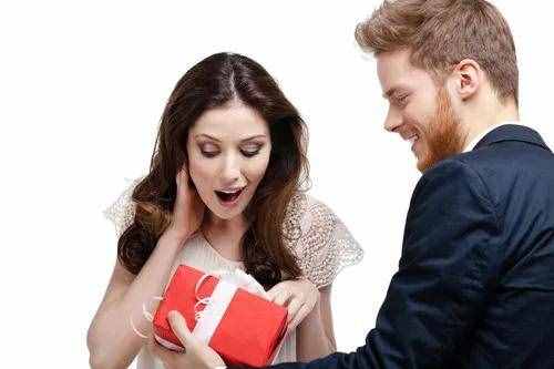 送什么礼物给老婆最好？