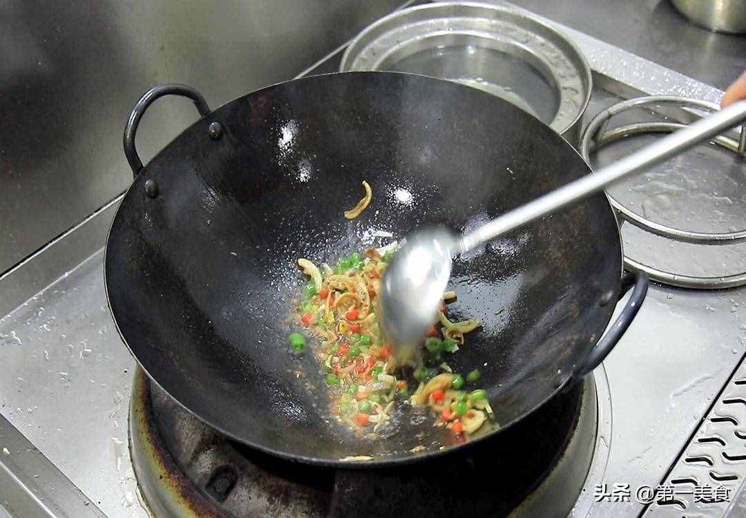 黄豆芽和豆腐搭配居然这么好吃，掌握这个做法，香辣入味又下饭