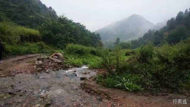 另类路线游平山猪圈沟，穿越东沙岭-西大地，免费玩景点感觉很好