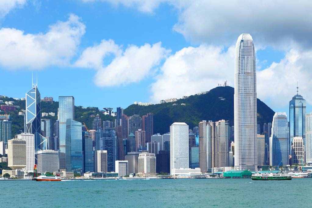 香港最新GDP出炉，却被重庆一举反超，在国内能排名第几？