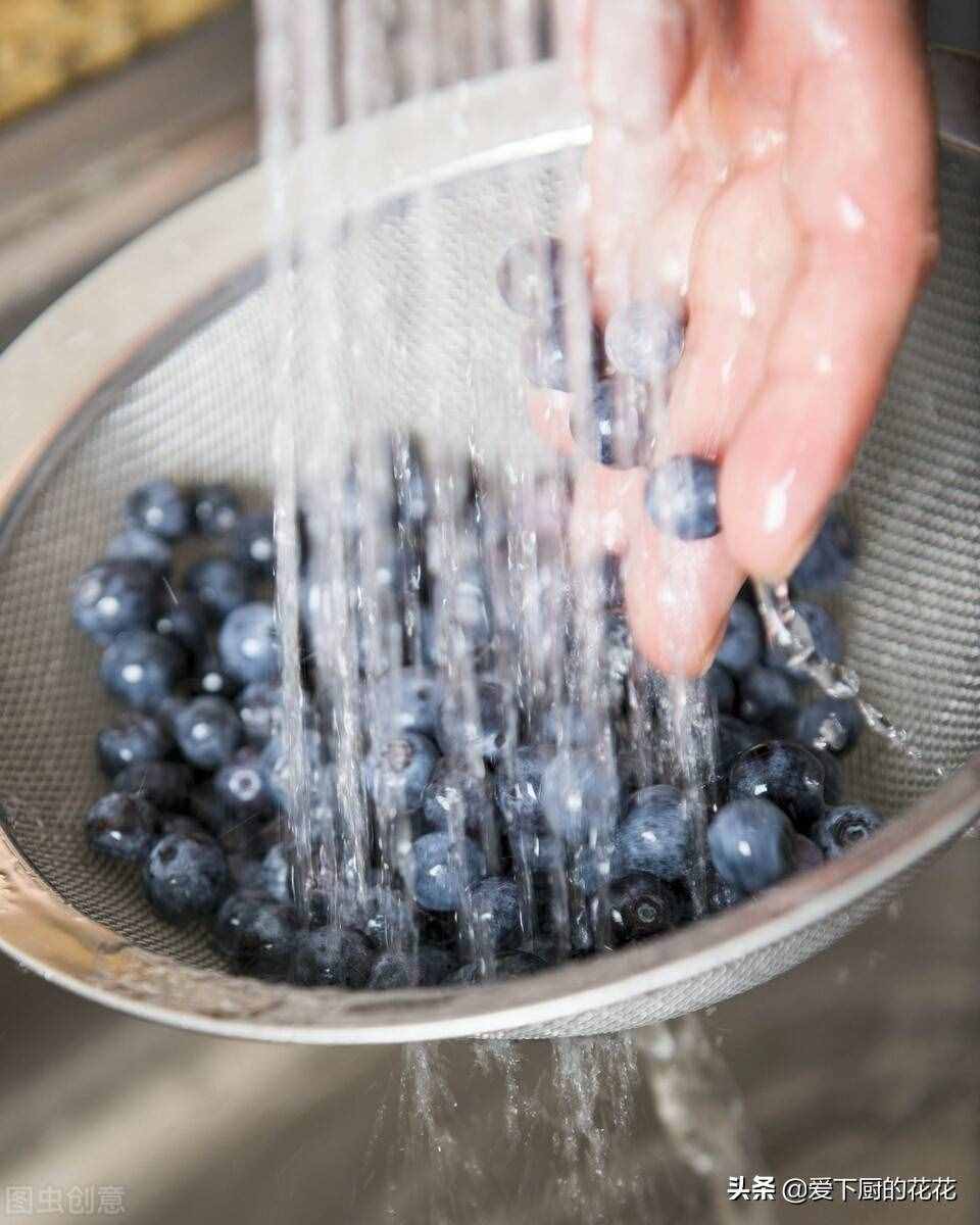 蓝莓的正确清洗方法，干净无残留，孩子吃得放心