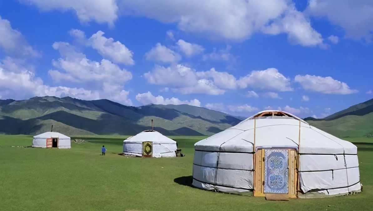 蒙古族最喜欢什么颜色？