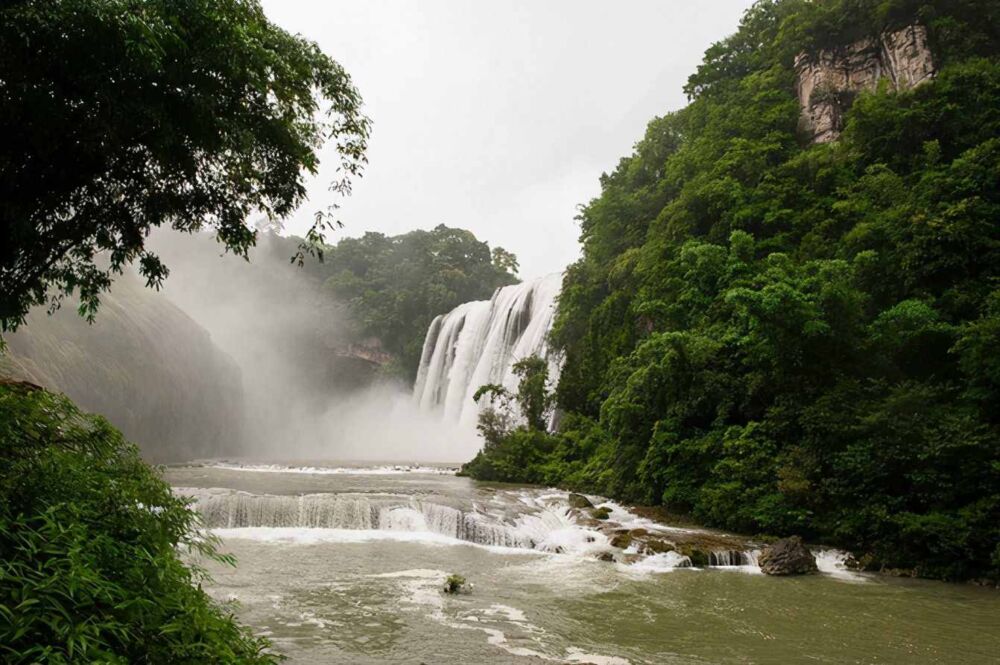 亚洲最大的瀑布就在贵州，人间仙境黄果树，没有来过可太亏啦