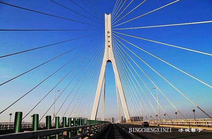 知道哈尔滨松花江上的六架大桥有多美吗？