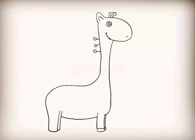 简笔画｜可爱的长颈鹿，画在你们的纸上吧