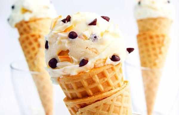 冰淇淋到底是用什么做的，为啥说吃冰淇淋会长胖？看完涨知识了
