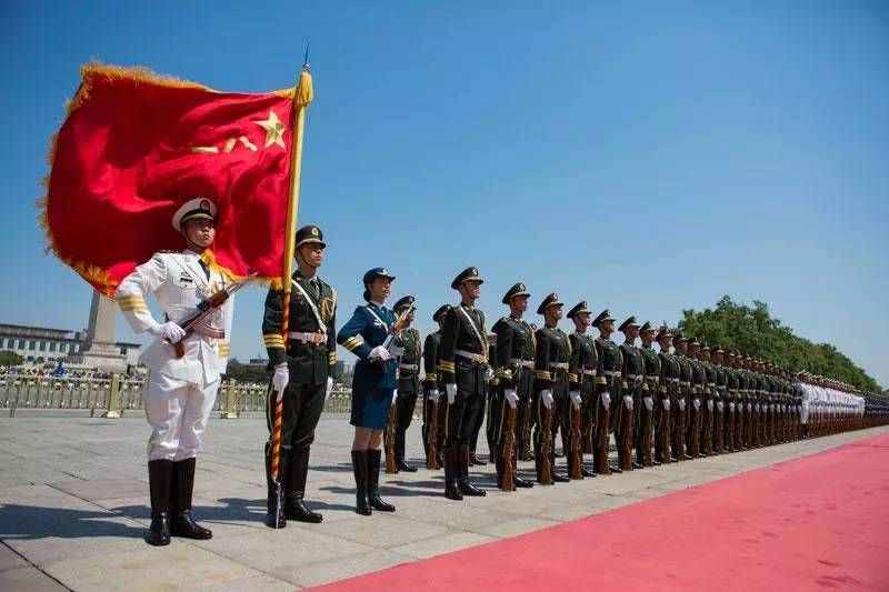 为何中国仪仗兵身高必须高于1.8m？