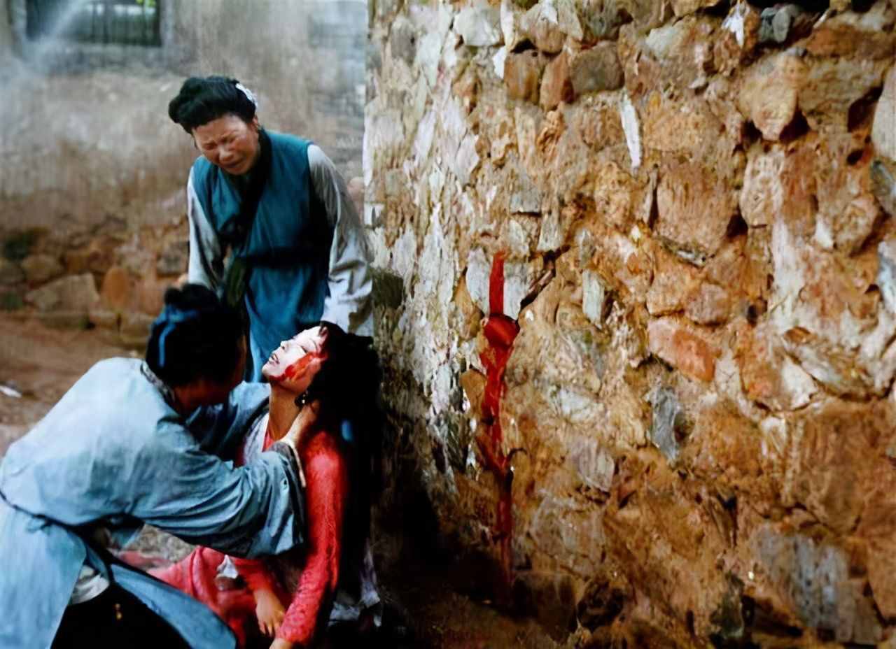 《红楼梦》撞墙而死的司棋：可怜之人，往往有许多可恨之处