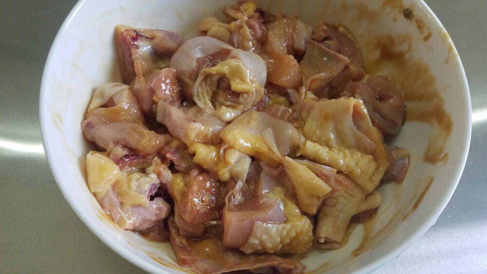 五指毛桃鸡，广东香喷喷的一道家常菜，做法又简单又好吃
