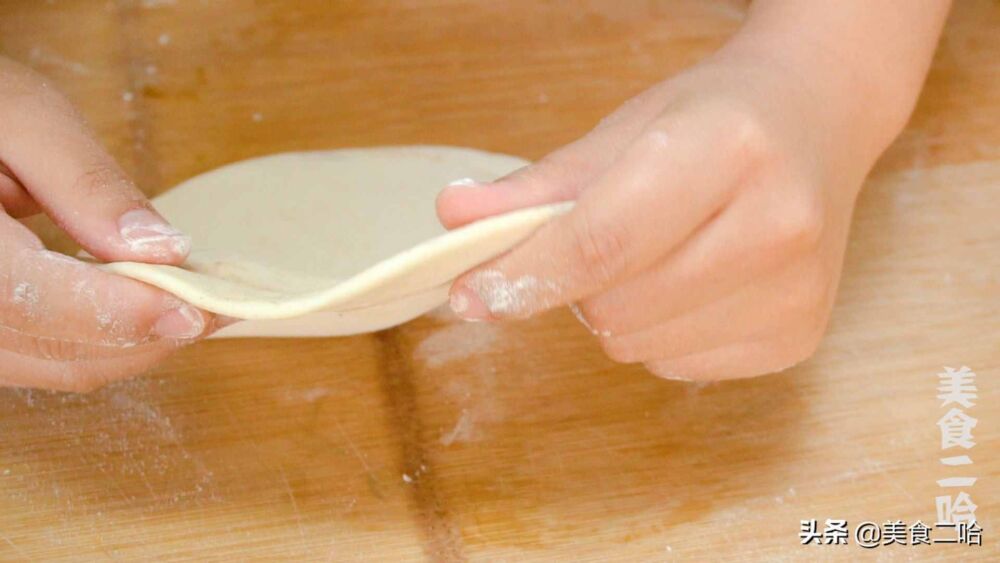 烙饼做法，掌握这7个技术点，你也能烙出柔软千层凉了不硬的大饼