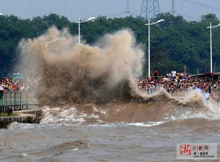 八月十八观潮季来临 盘点历年钱塘江大潮