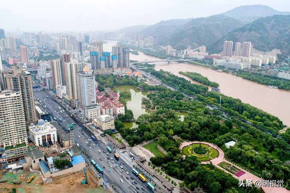 中国大陆陆域版图的几何中心：有“黄河明珠”美誉，又名“金城”
