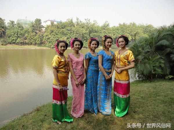 傣族传统习俗