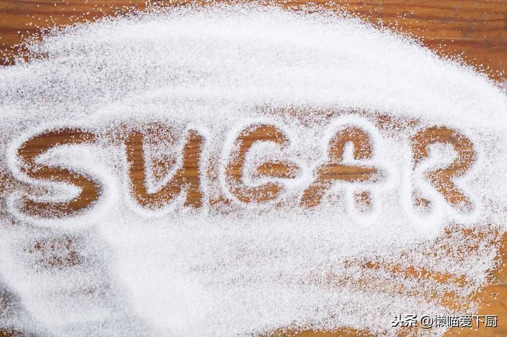 同样是糖，冰糖和白砂糖有啥区别？炒糖色用哪种好？涨知识了