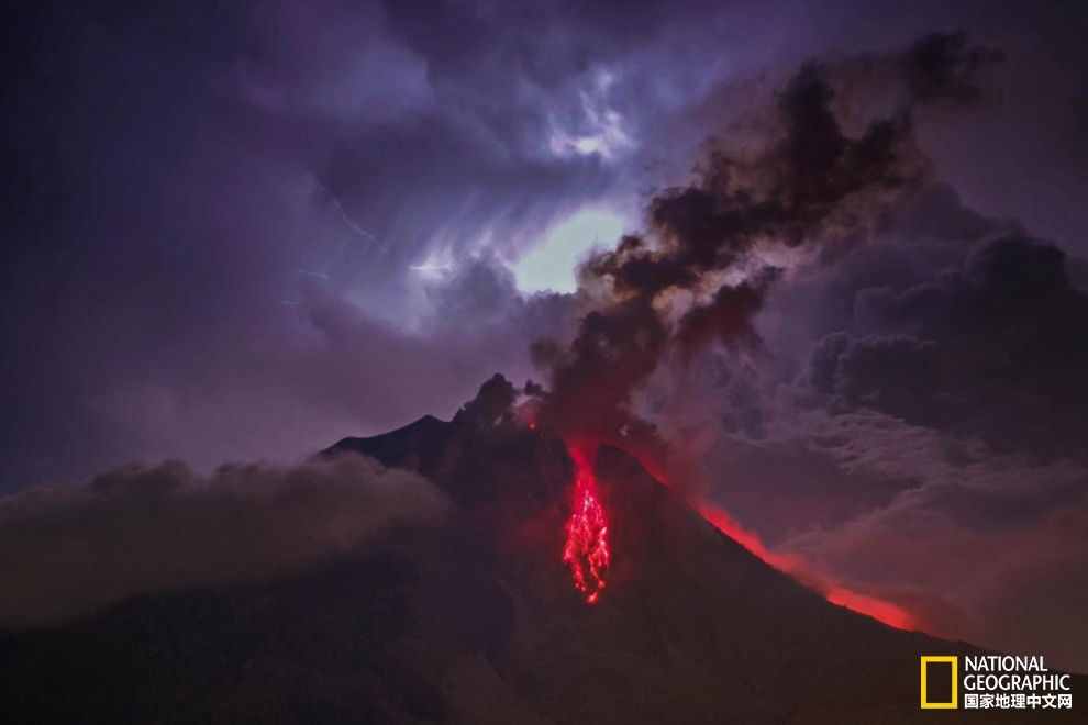 印尼三座火山齐爆发! 这个世界还会好吗？