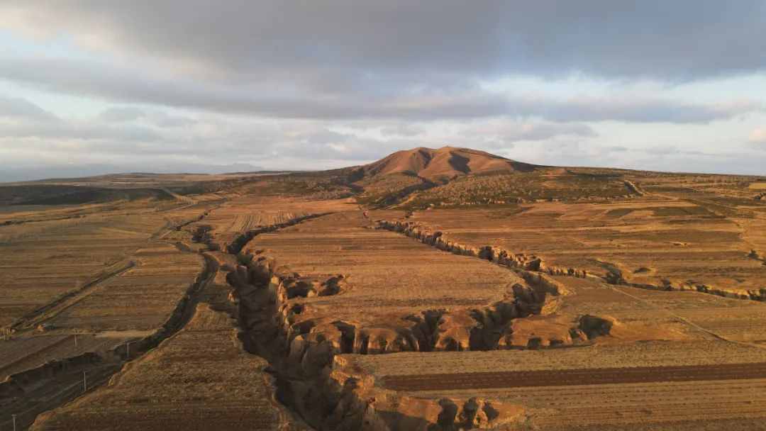 大同火山到底是死火山、活火山还是休眠火山？它们有啥区别？死火山还能“复活”吗？