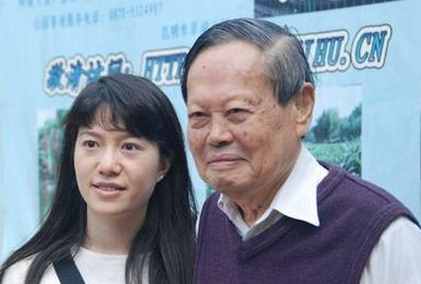 杨振宁和翁帆为何至今没孩子，杨老回应并非身体不行，而是这原因