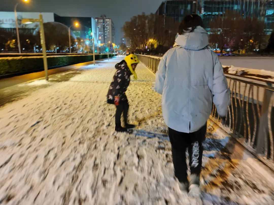 北京又下雪了，2020年最后一场雪，看下有趣的雪景大赛照吧