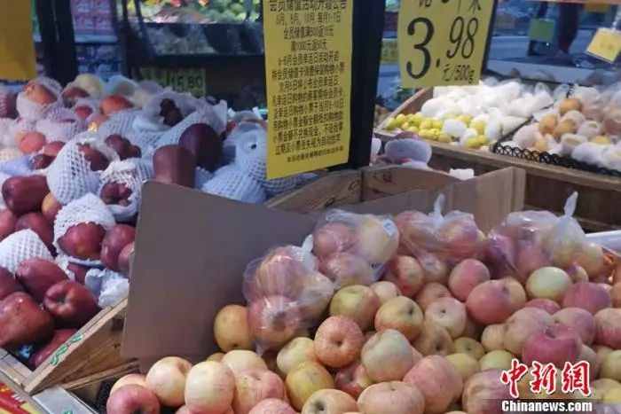 荔枝、苹果、橘子、梨纷纷降价，水果价格为何走低？