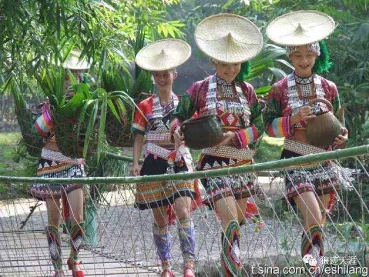 农历中国 | 三月初二 · 傣族泼水节