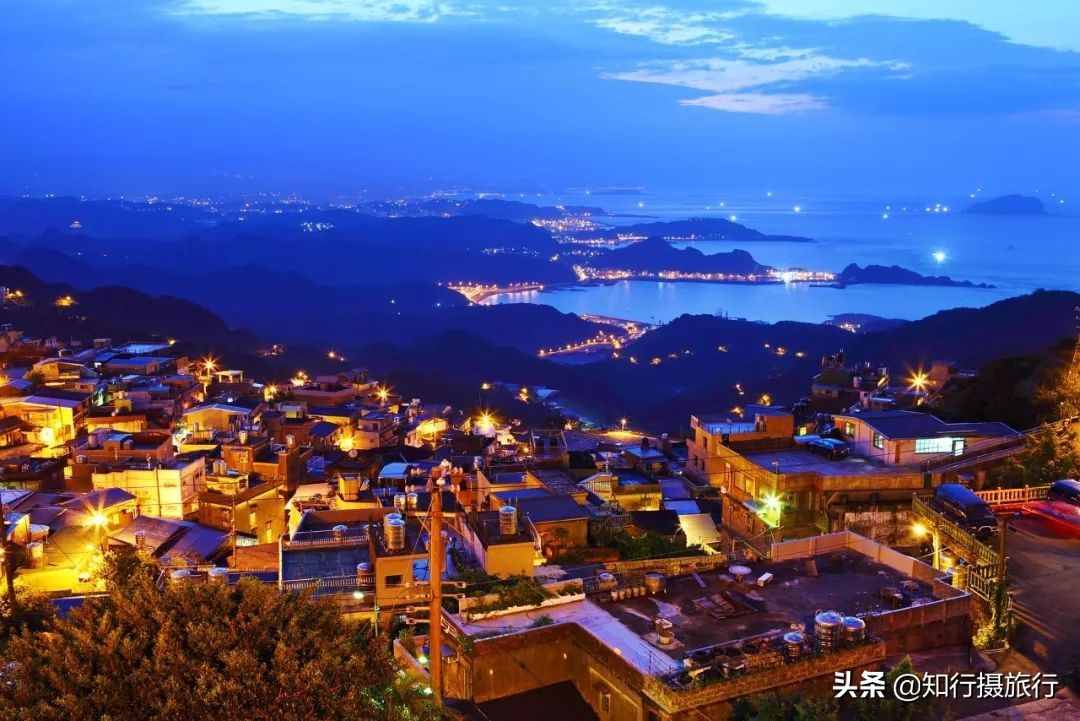比重庆魔幻，比镰仓文艺，台湾这座小城更像是《千与千寻》取景地
